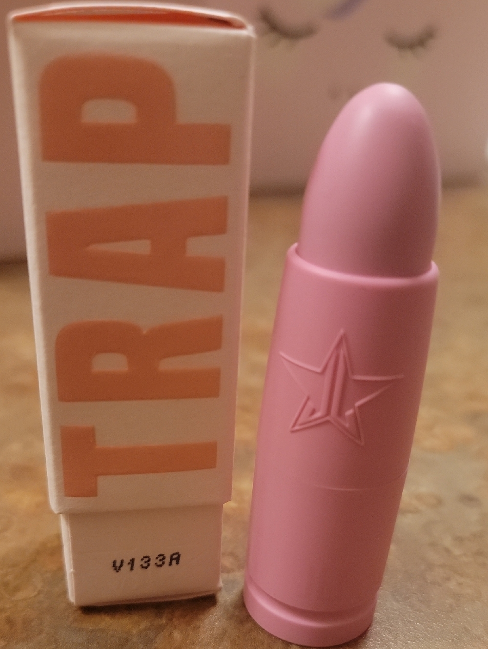 Jeffree Star ORANGE PRICK VELVET TRAP  Lipstick